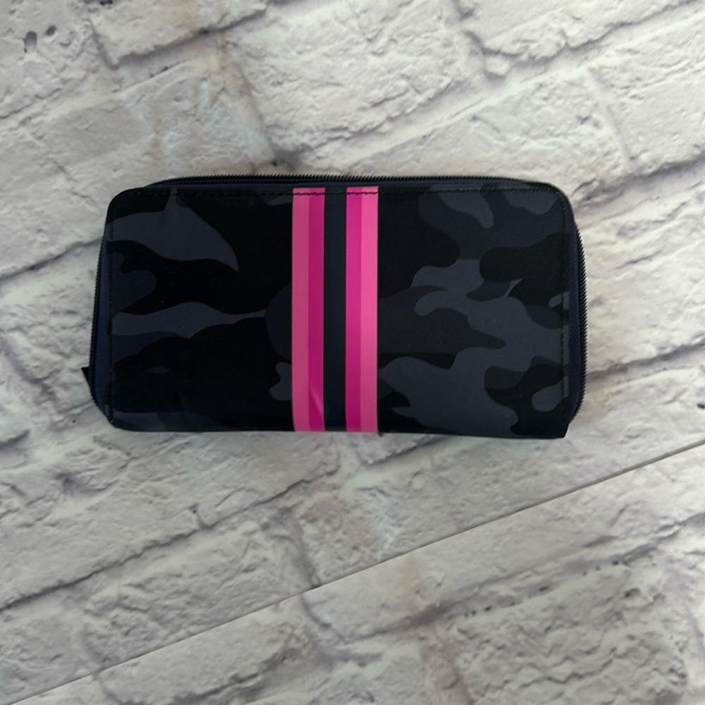 Brand New haute shore cano wallet